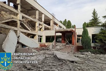 Росіяни завдали ракетних ударів по Харкову, є поранений (фото)