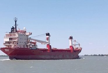 Первые восемь иностранных судов прибыли в порты Украины после освобождения Змеиного