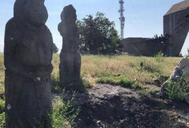 В Ізюмі окупанти розстріляли людей, які шукали мобільний зв'язок на горі - ЗМІ