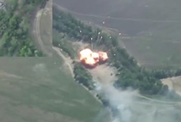 Захисники України показали, як вміло працюють по окупантах Три сокири (відео)