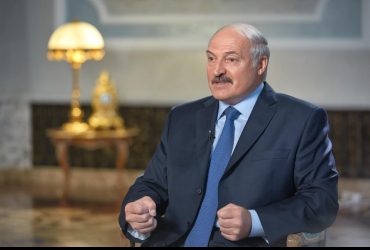 Лукашенко відзначився безглуздими заявами про війну, накинувся на Захід