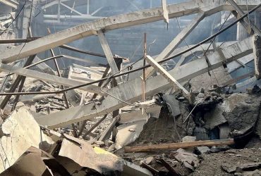 Стали відомі нові подробиці ворожого обстрілу Запоріжжя: фото наслідків