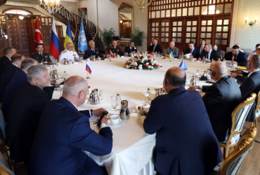 У Стамбулі сторони домовились про створення координаційного центру з вивезення зерна