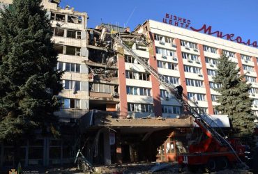 Жителів Миколаєва попередили про нові обстріли: названо можливі цілі окупантів