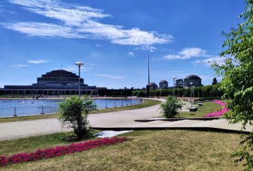 Foreign Policy пояснило, чому влада Польщі кидає своїх сусідів під автобус