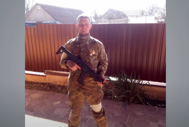 Окупанта-вбивцю мирного жителя вирахували по селфі на вкраденому ним телефоні (фото)