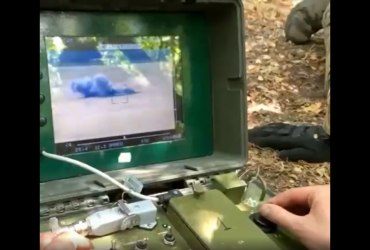 Бойцы ССО показали, как со Стугны уничтожают вражеский БТР с дальнего расстояния (видео)