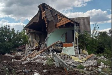 Обстріл окупантами Слов'янська: рятувальники дістали з-під завалів тіла двох чоловіків