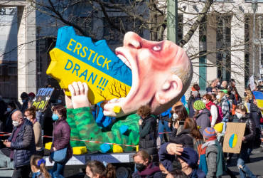 Скульптуру Ненаситний Путін виставили на аукціон (фото)