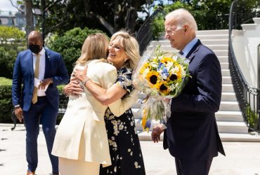 Первая леди Украины встретилась с президентом США Байденом и его супругой в Вашингтоне (фото, видео)