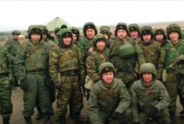 Гарматне м'ясо: Грозєв розповів про настрої серед бурятів і дагестанців