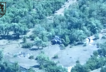 Морпіхи накрили окупантів на Херсонщині: знищено танк, гаубицю і САУ противника (відео)