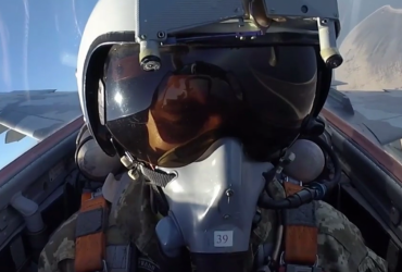 И это нам на руку: украинский пилот высмеял тупых российских летчиков (видео)