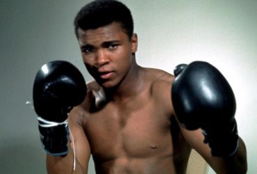 Сума вражає: на аукціоні був проданий пояс WBC легендарного Мохаммеда Алі