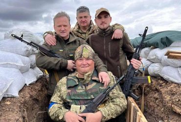 Беру на передовую Золотой мяч: легенда футбола рассказал об общении с украинскими военными