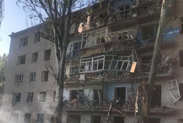 Оккупанты ударили по жилому дому в Бахмуте, один человек погиб