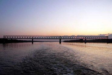 ЗСУ вдарили ще й по залізничному Антонівському мосту - колаборант Сальдо