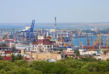 Minister of Infrastructure told when cargo will start entering Ukrainian ports