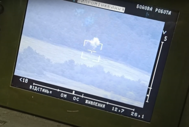 Українська Стугна розгромила бронетехніку РФ з рекордної відстані – 5,3 км (відео)