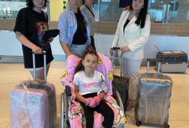 В Австрії протезуватимуть 6-річну дівчинку, яка втратила ногу при ударі по Затоці (фото)