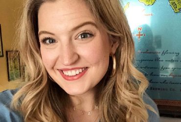 У США журналістку змусили переодягнутися перед стратою ув'язненого: все через коротку спідницю