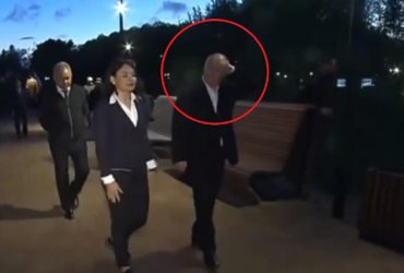 Не зміг підняти руку: в мережі звернули увагу на поведінку Путіна на зустрічі з Шойгу