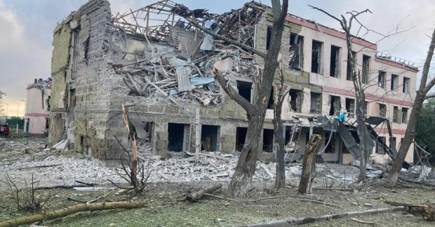 Россияне продолжают разрушать Донбасс: оперативная ситуация по состоянию на утро: