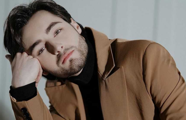 Финалист "Голосу країни" KHAYAT пристыдил коллег, которые до сих пор поют на русском