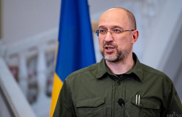 Шмигаль розповів, чому Зеленський та міністри змінили стиль одягу після вторгнення