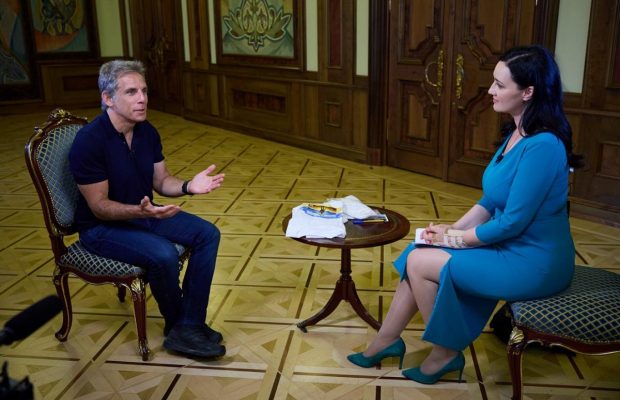 Бен Стіллер розповів трагічну історію жінки з Ірпеня: двоє 10-річних близнюків жили у підвалі