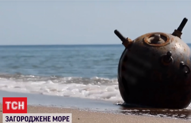 СМИ показали, как одесситы игнорируют "военные" правила безопасности на пляжах (видео)