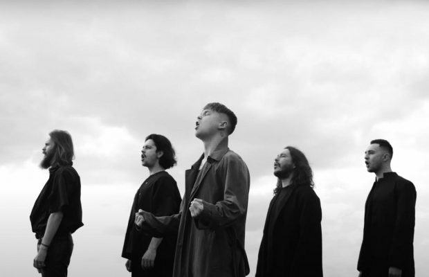 Артем Пивоваров выпустил мощную песню "Ой, на горі" - она покорила сердца фанов (видео)