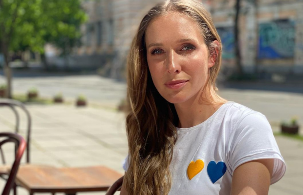 Екатерина Осадчая показала редкое фото со взрослым сыном