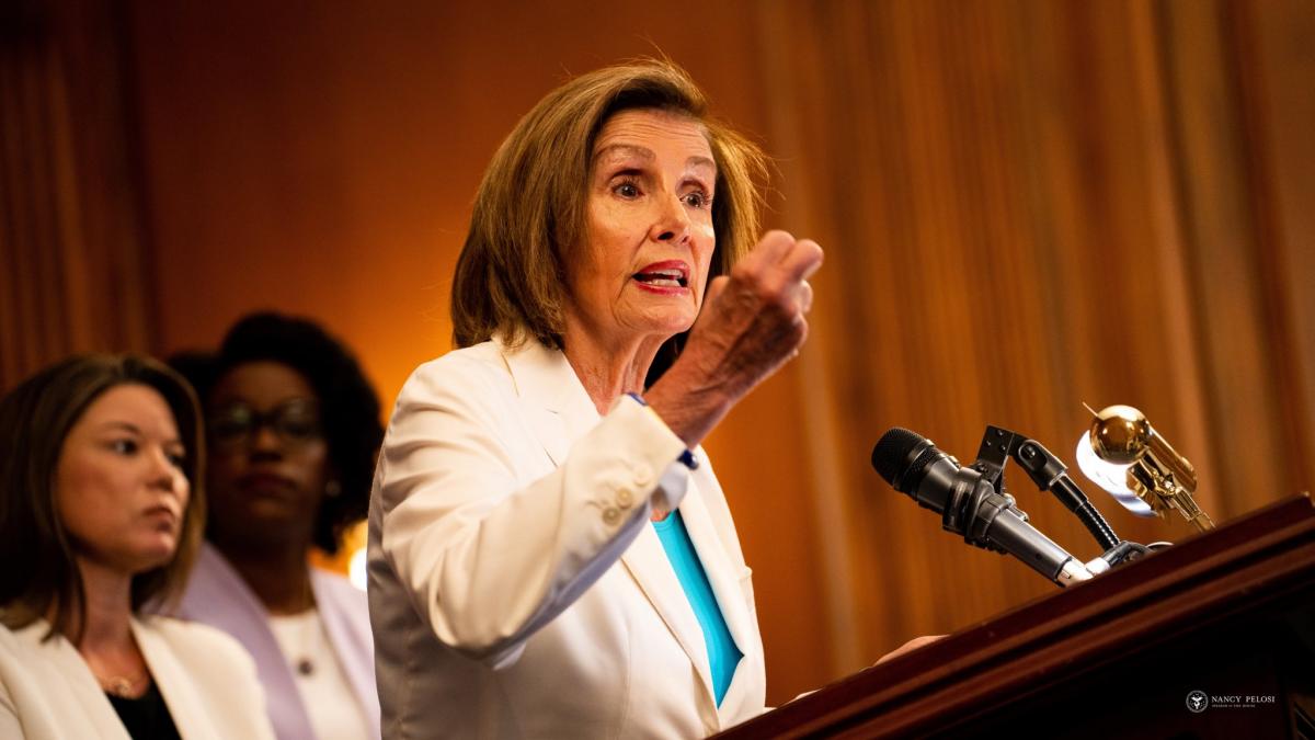 Пелоси жестко прокомментировала действия Путина \ фото twitter.com/SpeakerPelosi Пелоси жестко прокомментировала действия Путина \ фото twitter.com/SpeakerPelosi