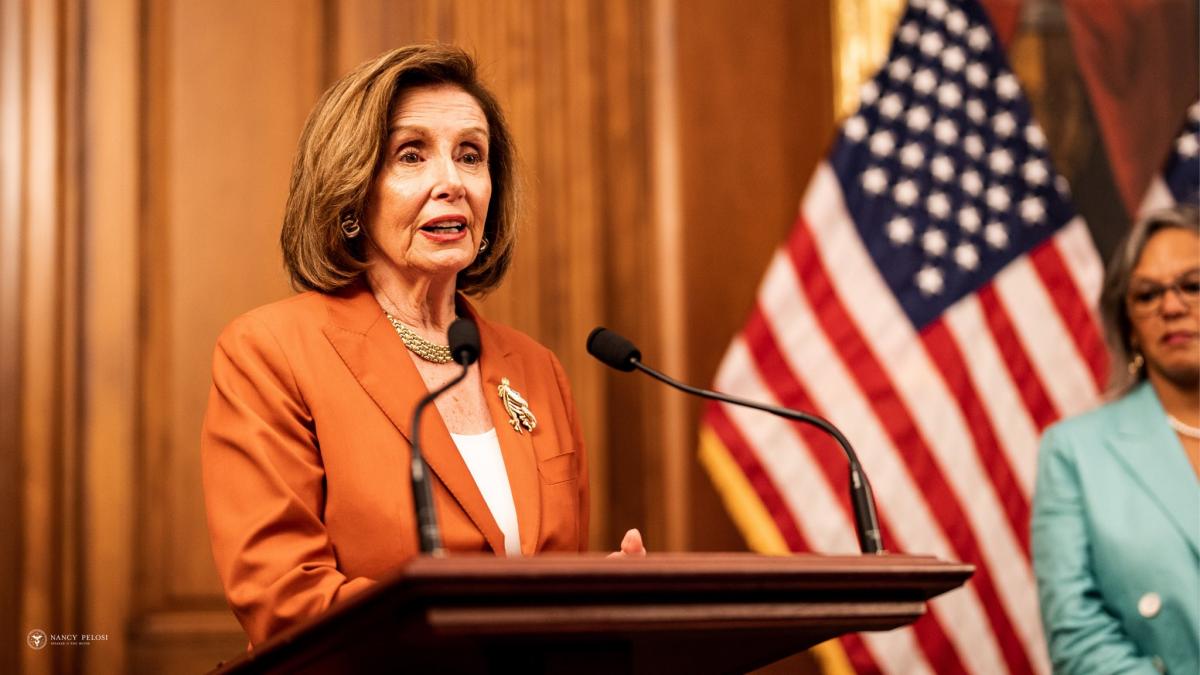 Пелосі висовила захоплення лідерством Зеленського \ фото twitter.com/SpeakerPelosi Пелосі висовила захоплення лідерством Зеленського \ фото twitter.com/SpeakerPelosi