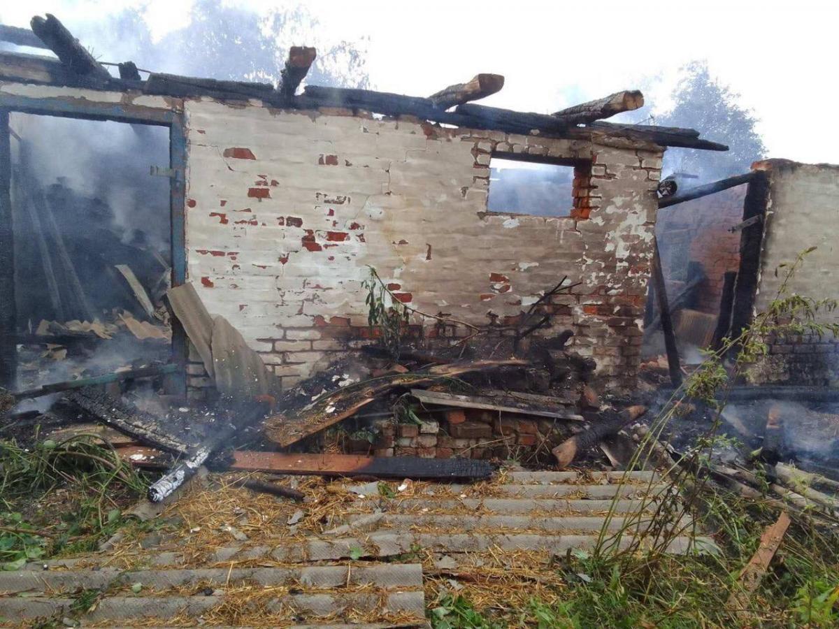 Наслідки обстрілів Сумщини російськими окупантами / фото Дмитро Живицький Наслідки обстрілів Сумщини російськими окупантами / фото Дмитро Живицький