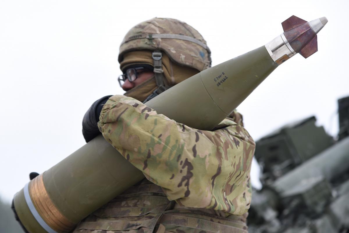 Украина получает от НАТО снаряды M982 Excalibur и M1156 PGK / Фото - US Army