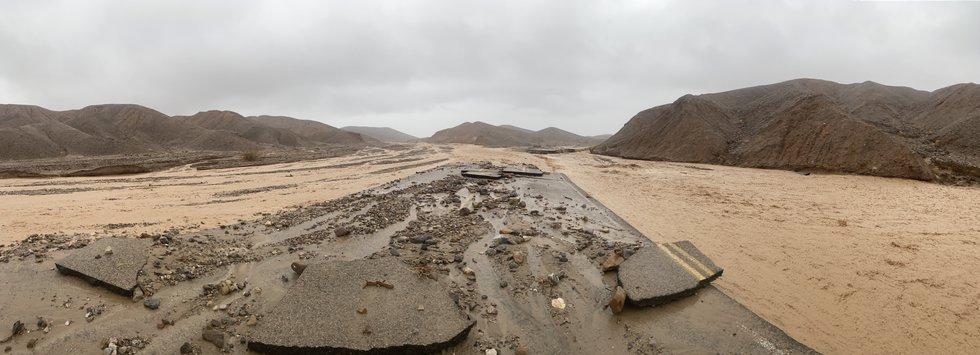 Extreme downpour covered Death Valley / photo National Park Service