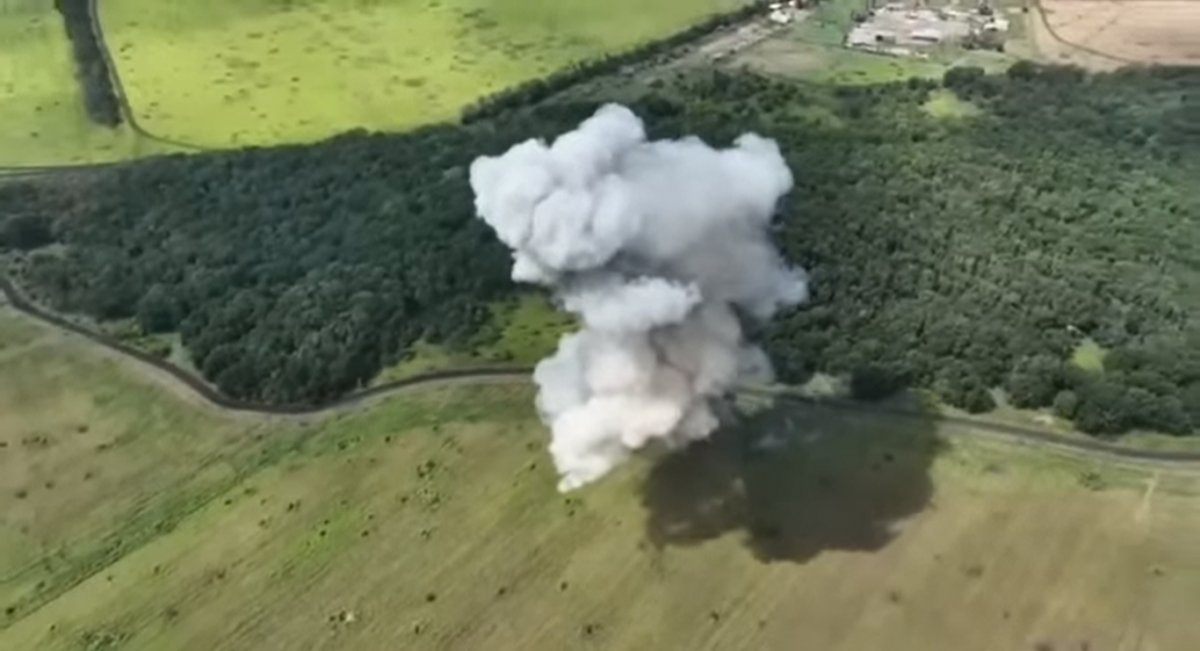 "Холодноярівці" видовищно знищили танк окупантів із Javelin/ Скріншот "Холодноярівці" видовищно знищили танк окупантів із Javelin/ Скріншот