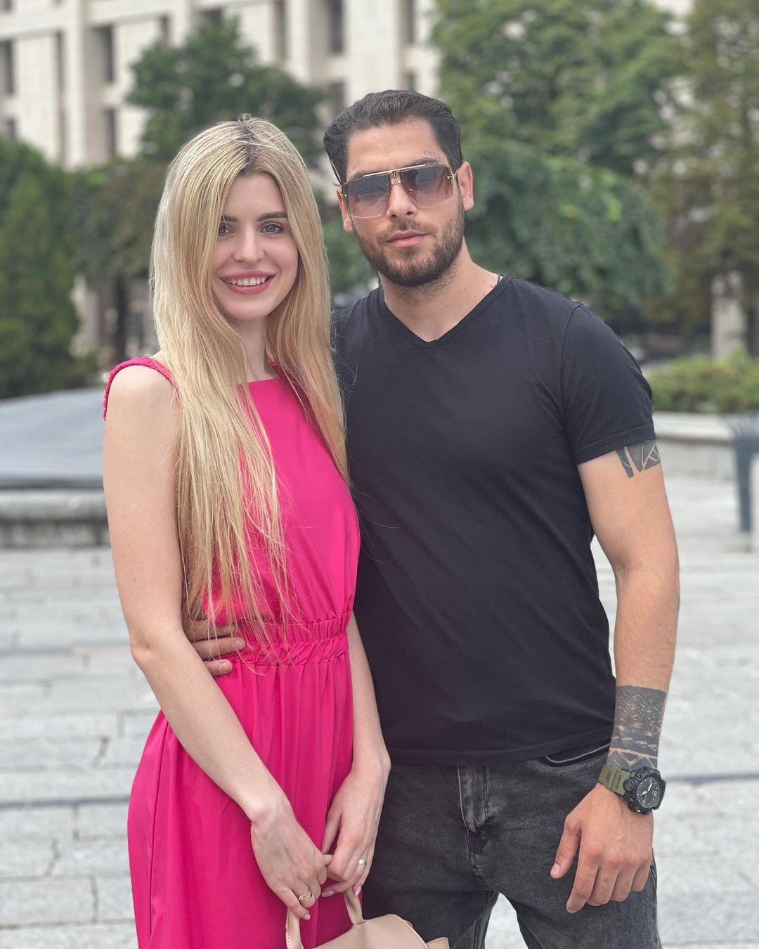 Артур Тураєв зі своєю дружиною / instagram.com/arthur_turaev_official