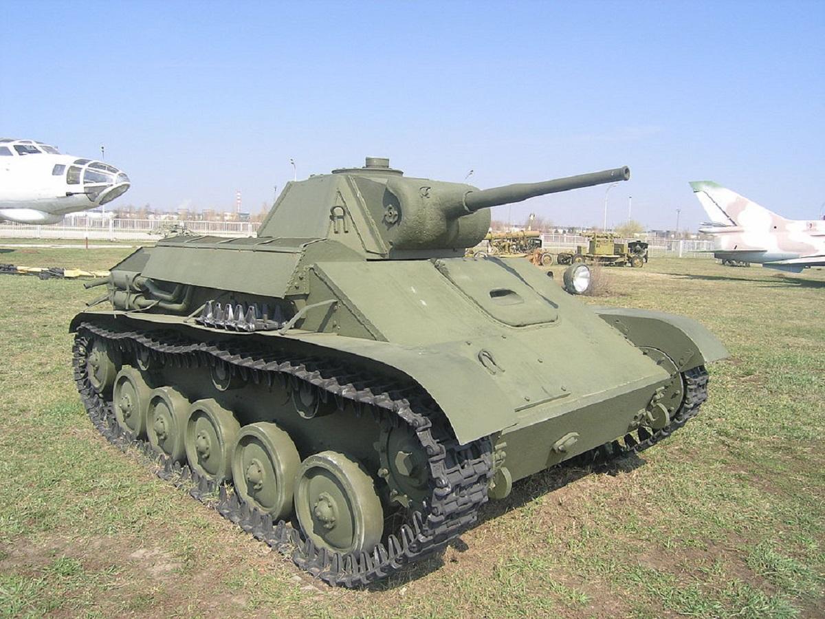 Росія формувала ударне угруповання переважно з модернізованими танками Т-70 або Т-90.фото wikipedia.org