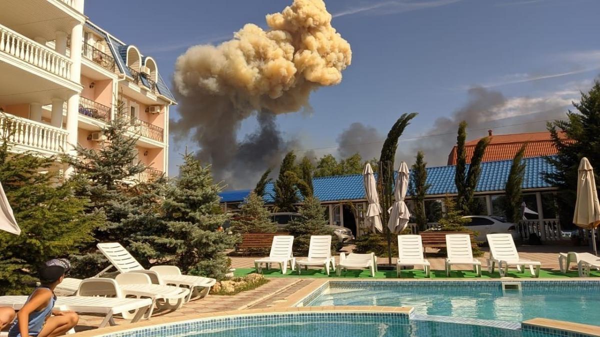 Гуменюк про вибухи в Криму: Причин не знаємо, але результат нас задовольняє