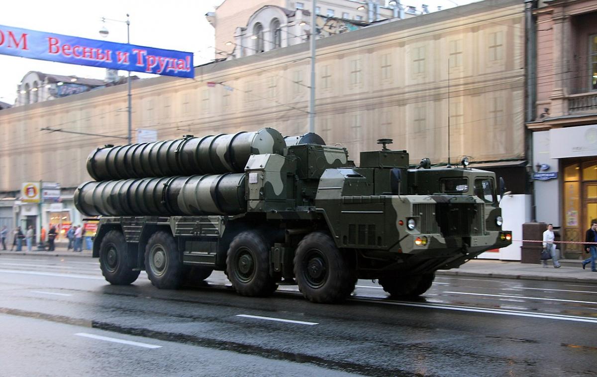 Россияне ударили ракетами С-300 по Николаеву / фото wikipedia.org