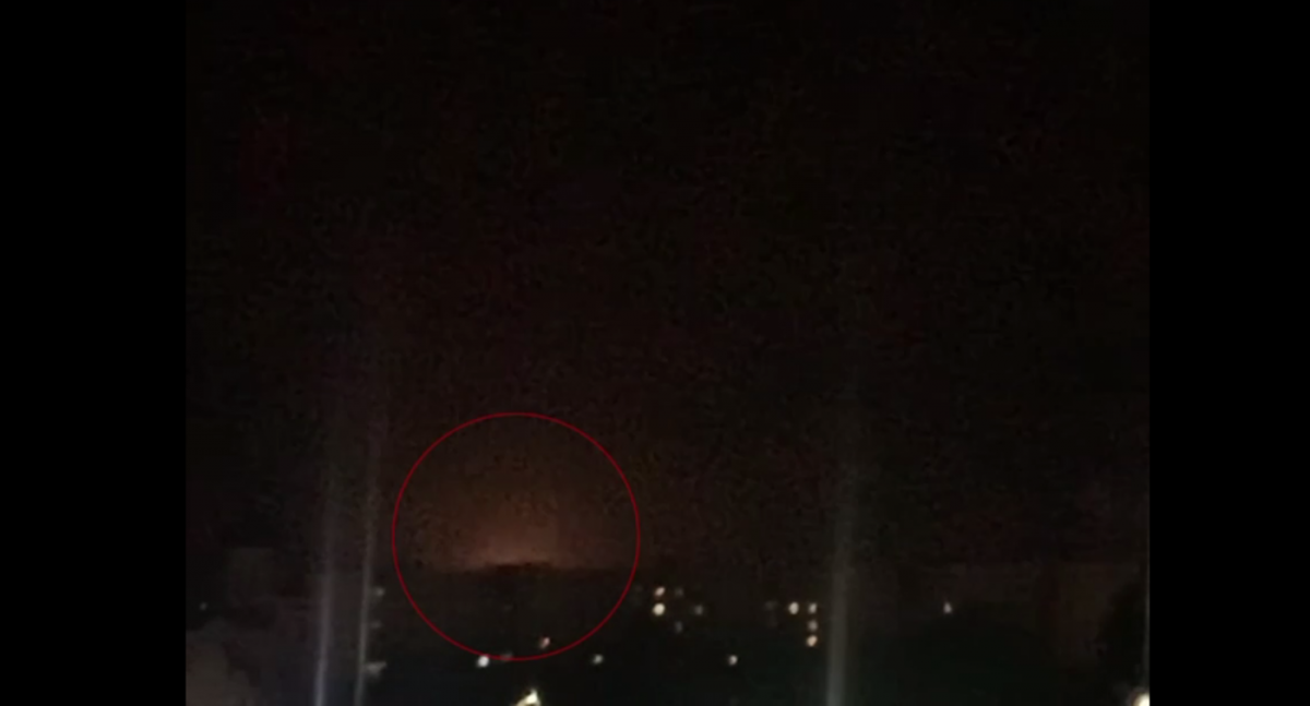 В ночь на 11 августа на аэродроме "Зябровка" гремели взрывы / скриншот В ночь на 11 августа на аэродроме "Зябровка" гремели взрывы / скриншот