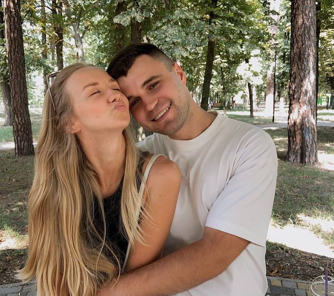 Самый смешной блогер TikTok Влад Шевченко рассказал о жене-красавице Самый смешной блогер TikTok Влад Шевченко рассказал о жене-красавице