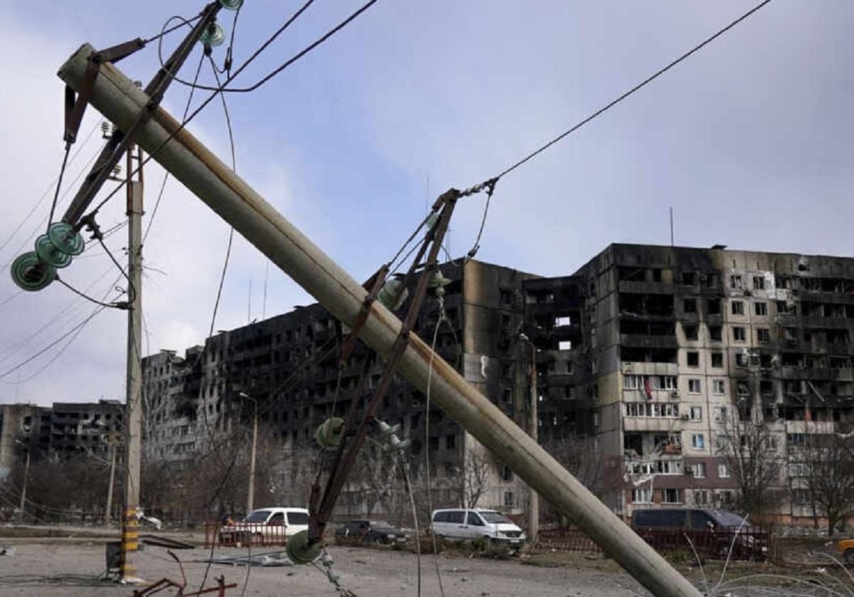 Російські військові знищили будинок в Маріуполі на вулиці Азовстальській, 33. Нині його знесли / фото Маріупольська міська рада