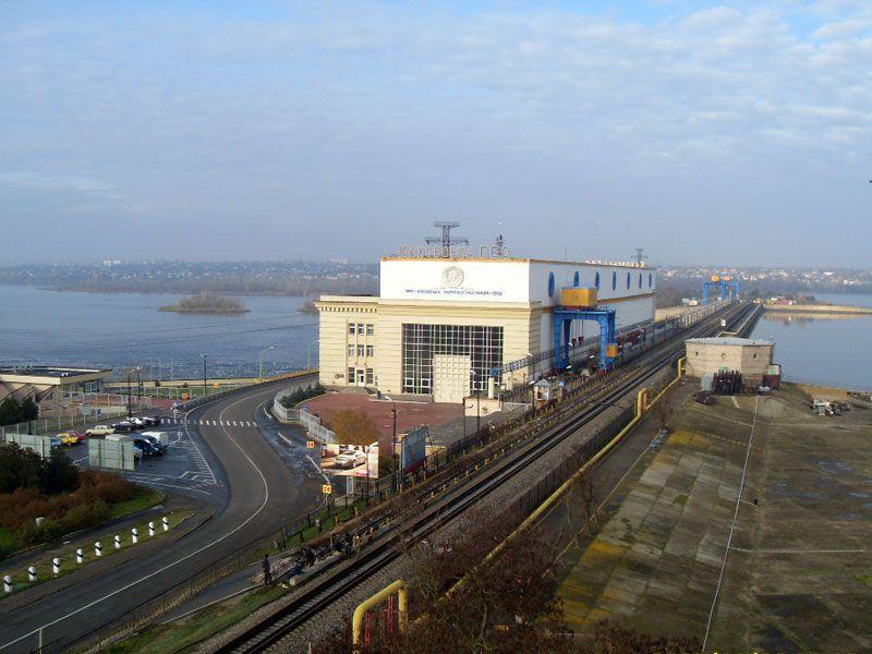Підрив греблі Каховської гідроелектростанції призведе до ядерної катастрофи на Запорізькій АЕС. / фото ua.igotoworld.com Підрив греблі Каховської гідроелектростанції призведе до ядерної катастрофи на Запорізькій АЕС. / фото ua.igotoworld.com