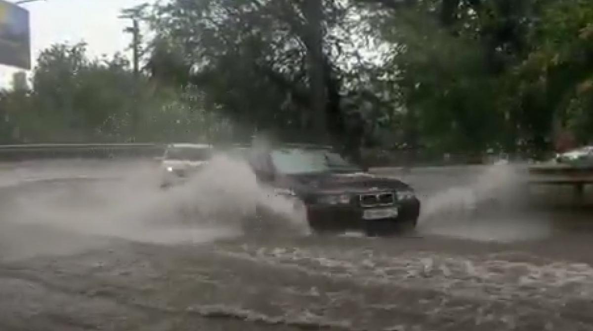 В Одессе после ливня произошел потоп / скриншот из видео