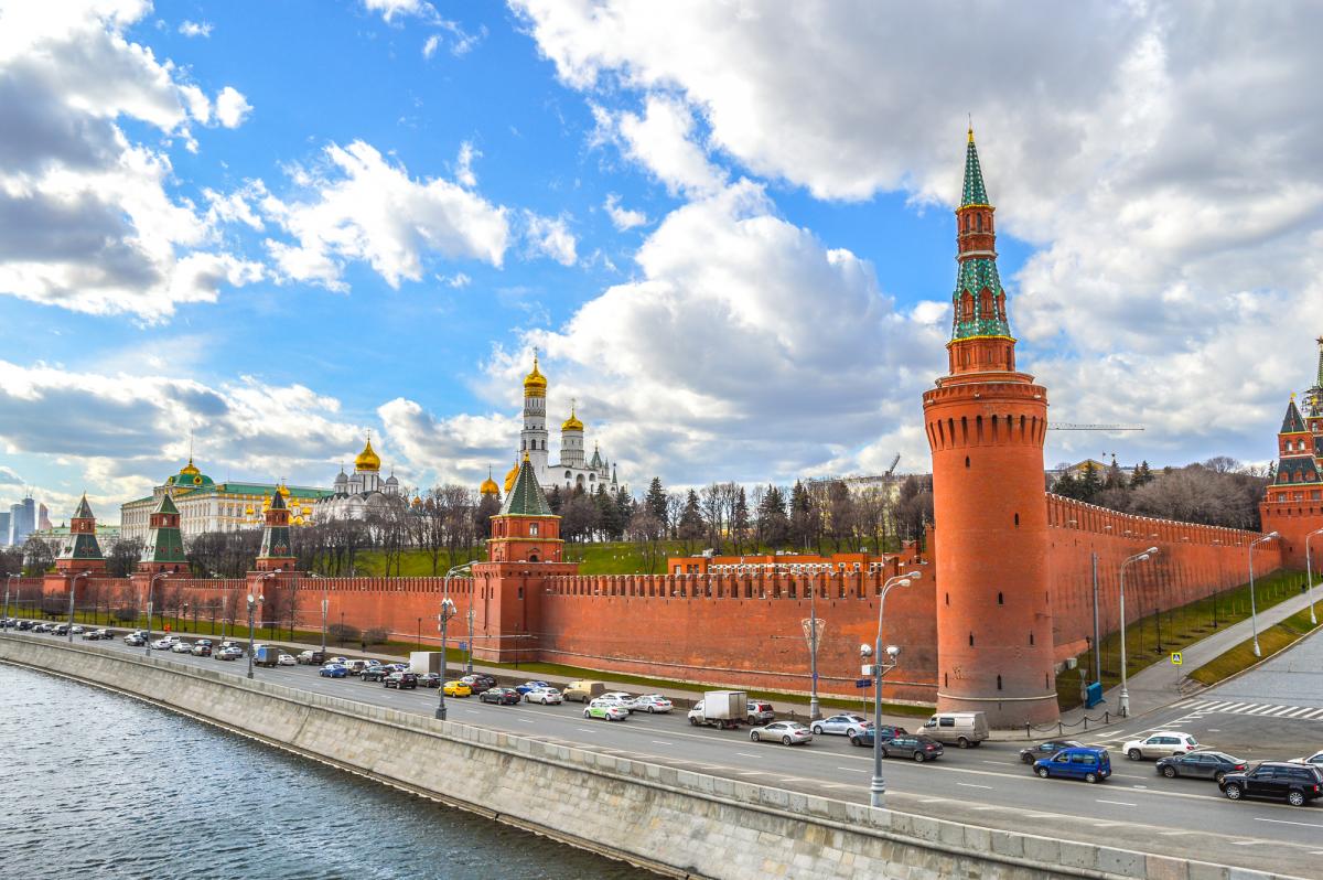 Без танків у Москві або стрілянини в Кремлі обійтися не вийде, вважає Олександр "Фортуна" / фото ua.depositphotos.com