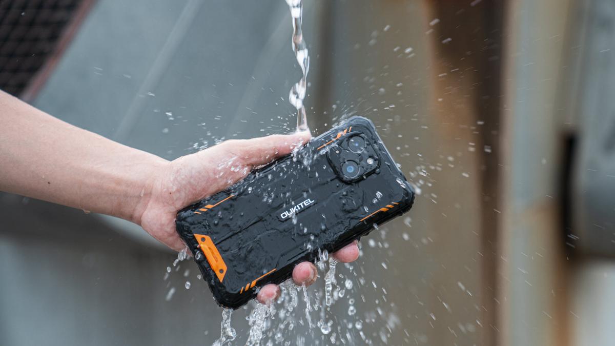Смартфон відповідно до ступенів IP68 і IP69K / Джерело: Oukitel Смартфон відповідно до ступенів IP68 і IP69K / Джерело: Oukitel